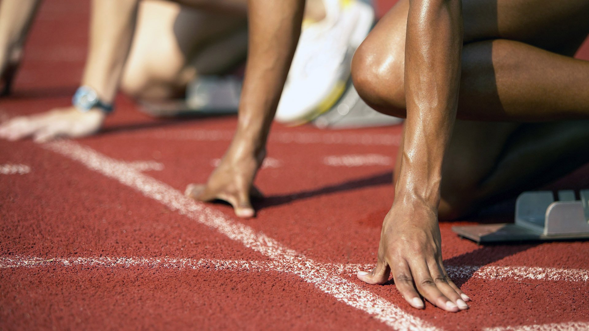 电竞选手退役转型:直播、解说、创业,他们的新选择,电竞选手退役后还能复出吗